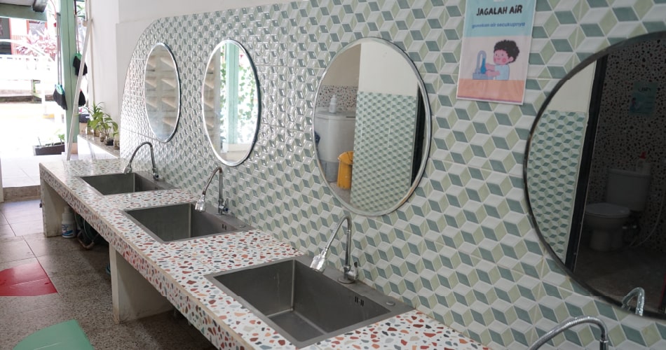 Toilet - Salman Al Farisi Bandung