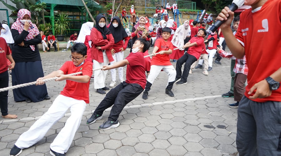 Lapang Olahraga - Salman Al Farisi Bandung