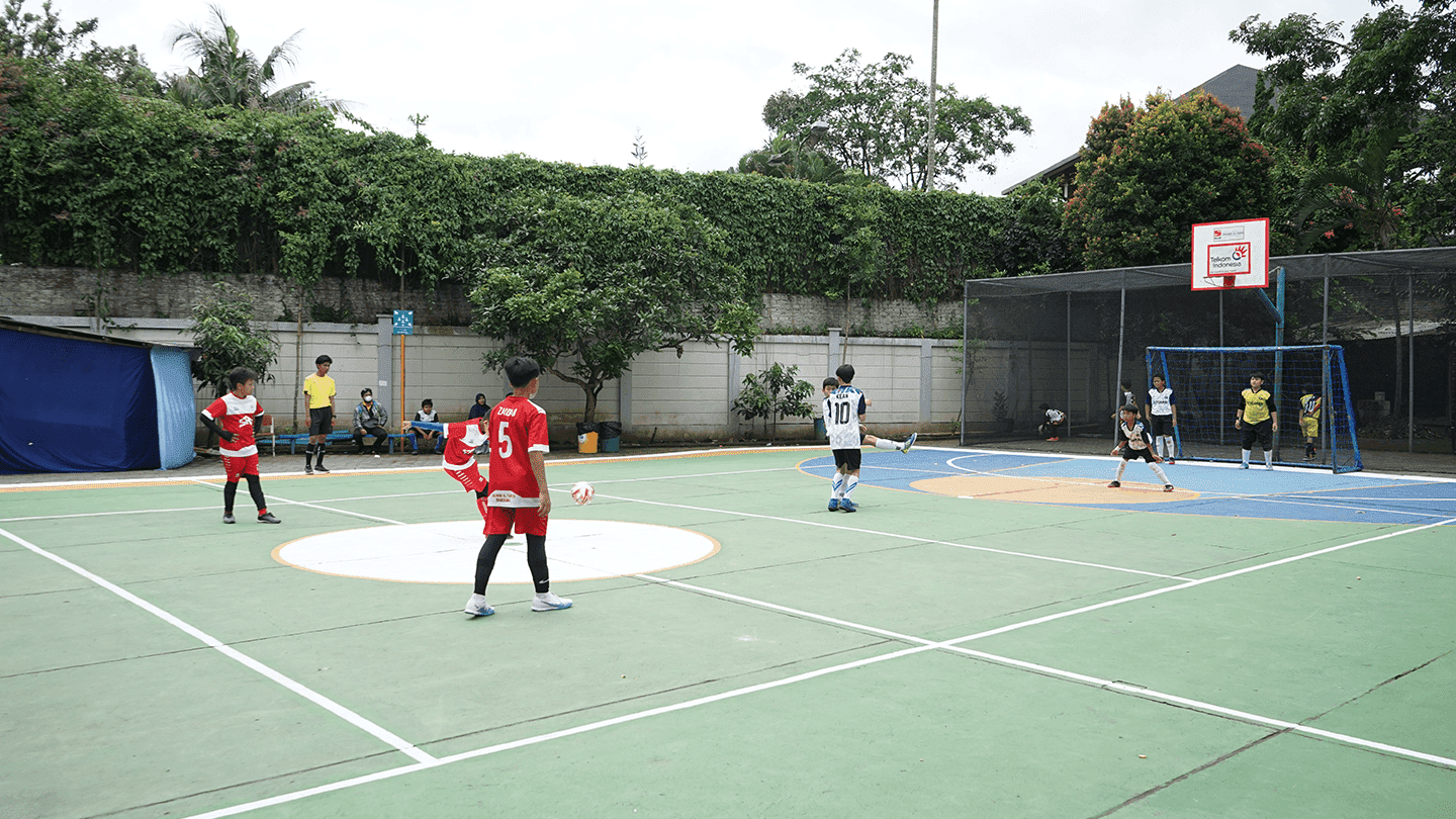 Lapangan Olahraga - Salman Al Farisi Bandung