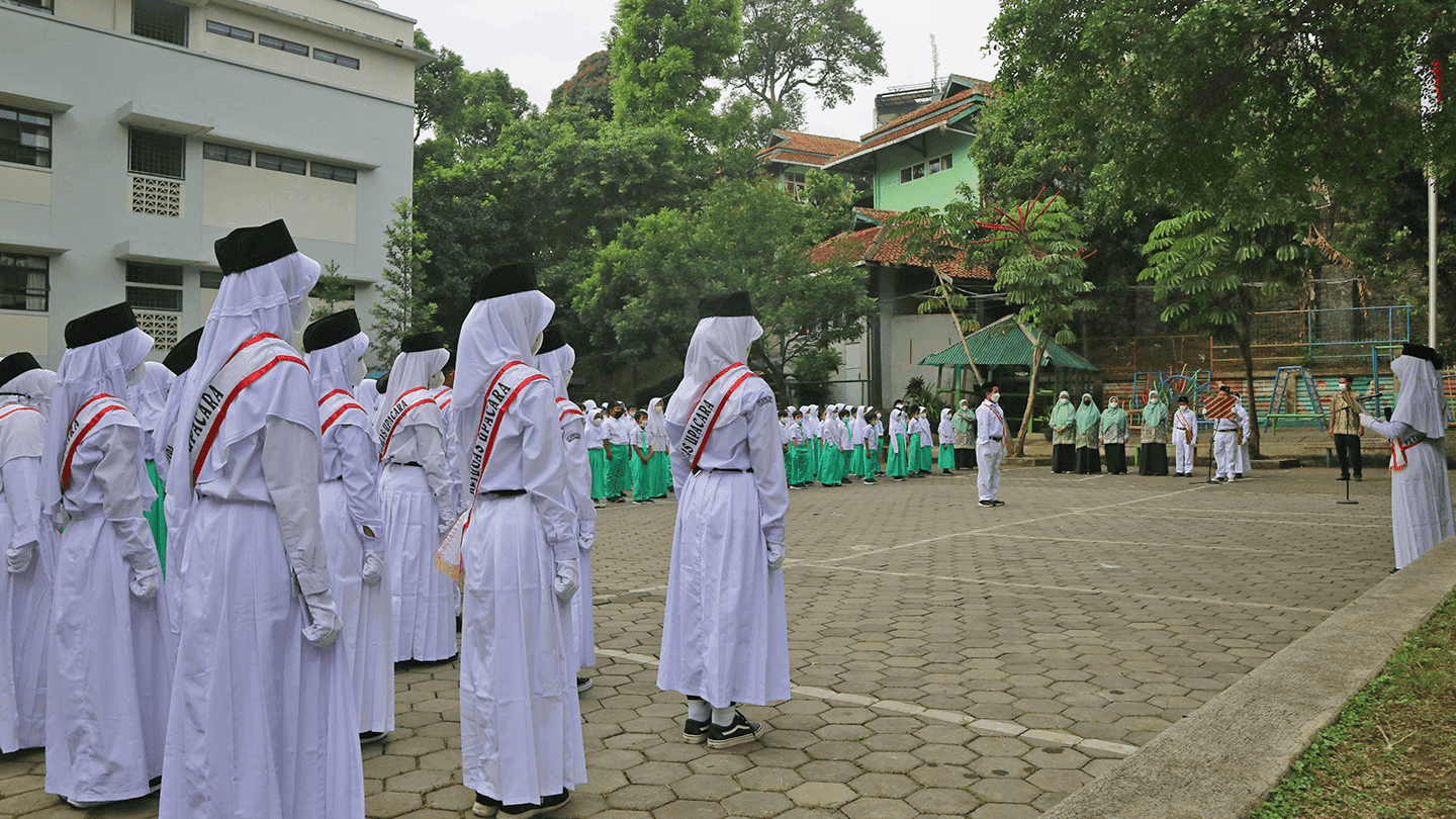 Lapangan Upacara - Salman Al Farisi Bandung